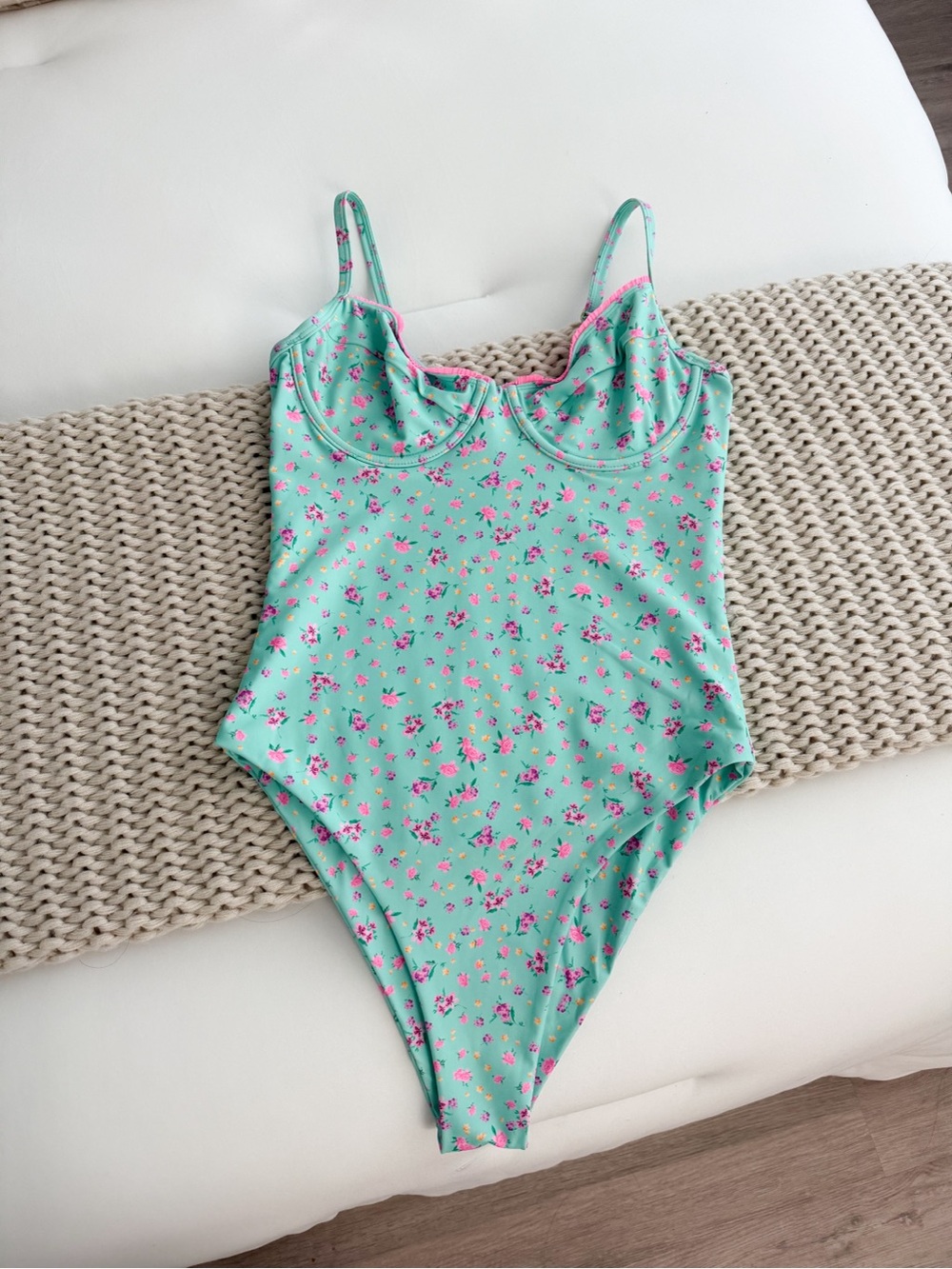 Kulani Kinis One Piece